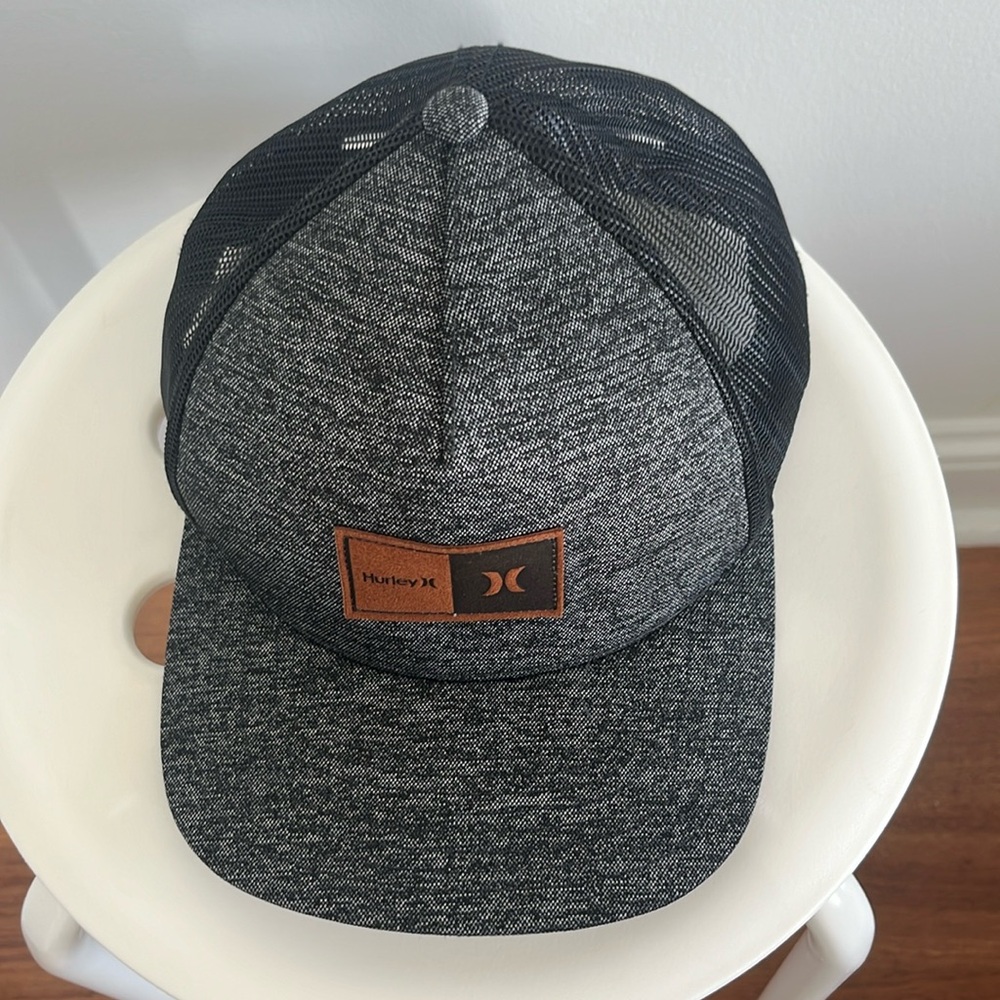 Hurly Trucker Cap - Picture 2 of 7